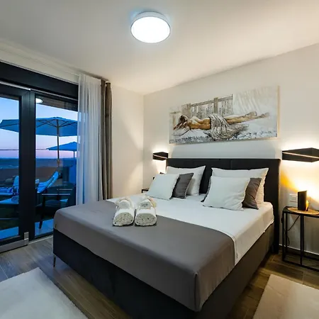 My Dalmatia - Sea View Rica Holiday home *