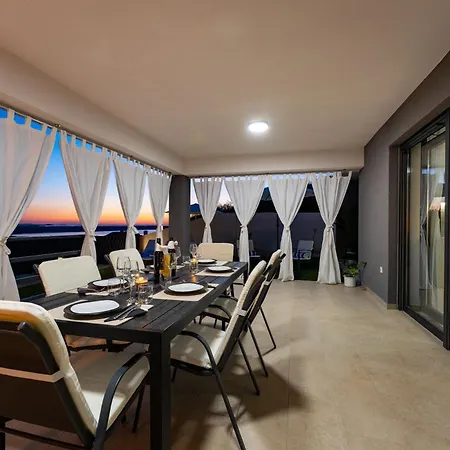 My Dalmatia - Sea View Rica Holiday home Podvrsje