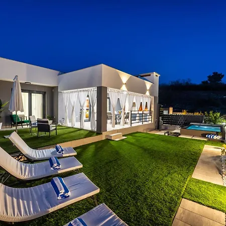 My Dalmatia - Sea View Rica * Podvrsje