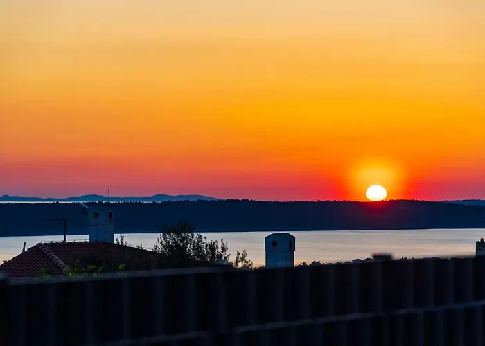My Dalmatia - Sea View Rica *